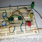 Car 12V battery status indicator circuit