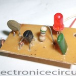 Radio frequency LED Output Indicator Circuit